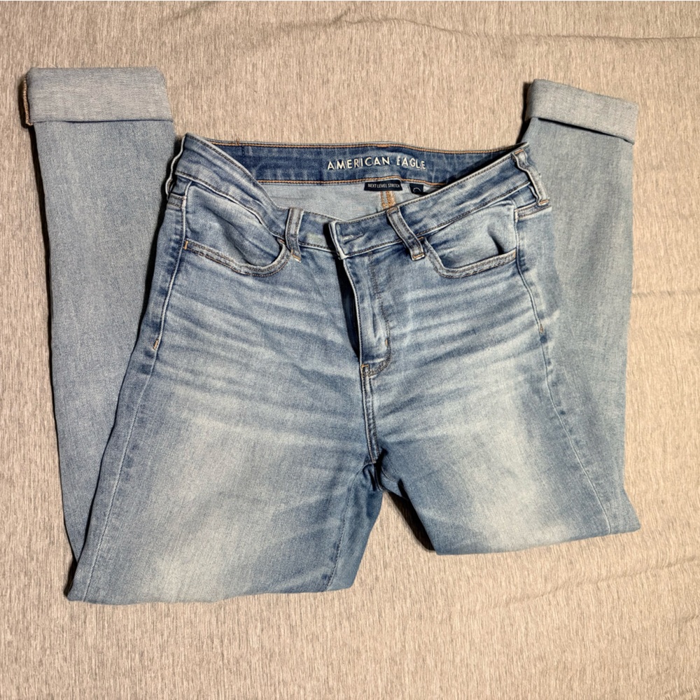 American Eagle Light Wash Denim Jeggings